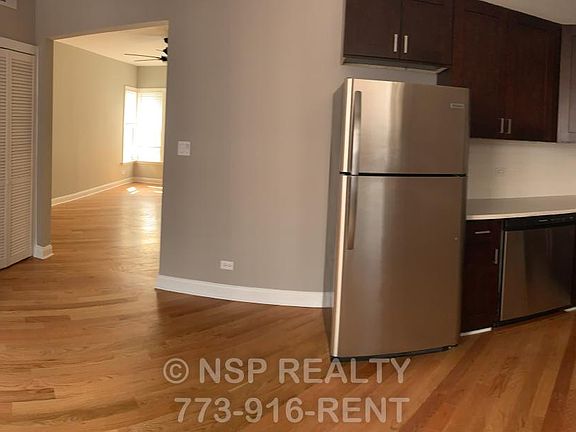 5th image of 1640 W Pratt Blvd #C