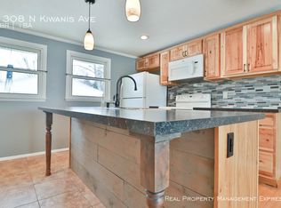 1308 N Kiwanis Ave, Sioux Falls, SD 57104