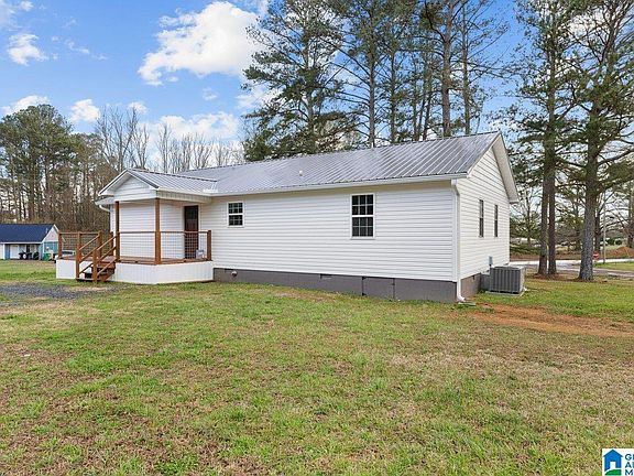 3rd image of 407 Wilson Chapel Rd