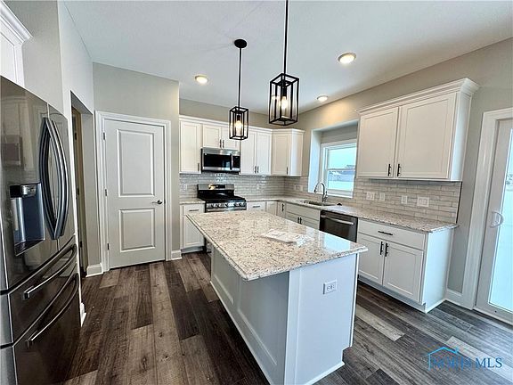3rd image of 9826 Harrier Cir