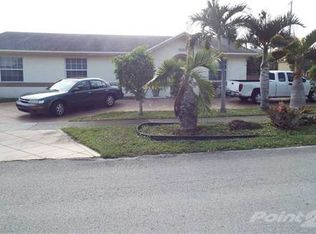 690 N 72nd Ter, Hollywood, FL 33024