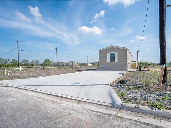3rd image of 36042 Ranch Park Rd