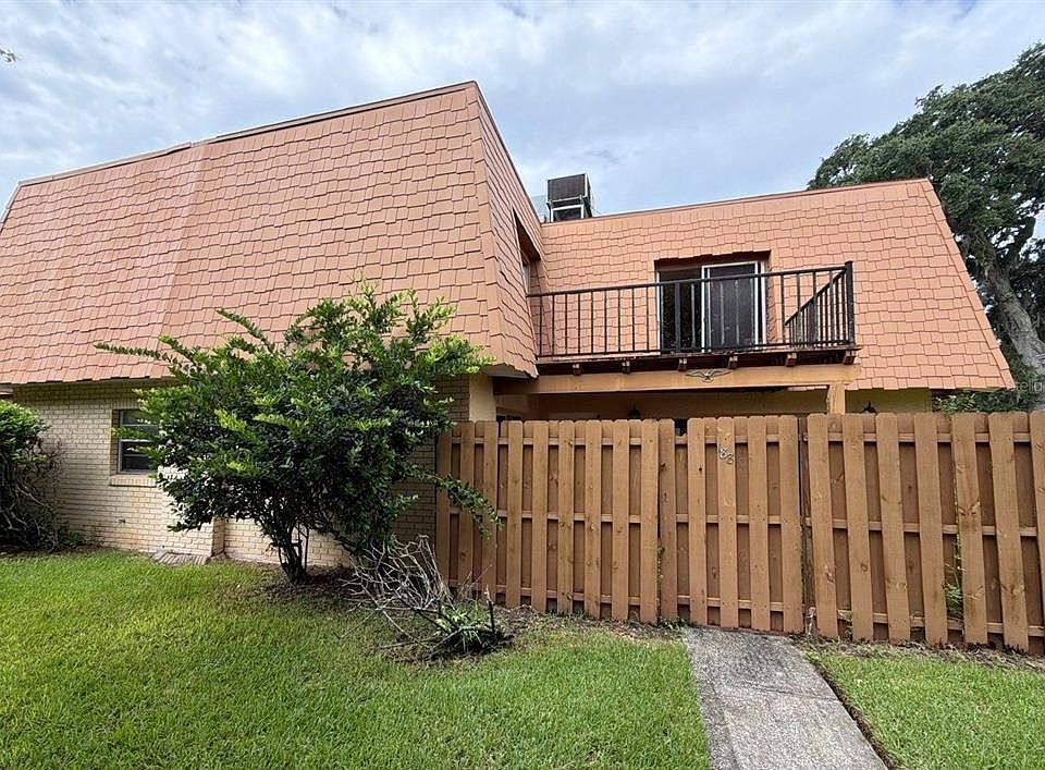 1st image of 188 MOONSTONE COURT