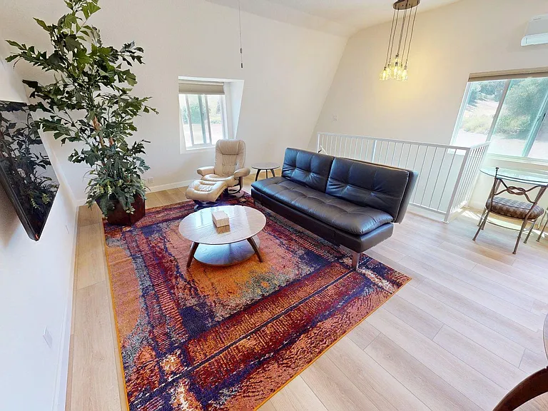 4405 Sand Canyon Rd — Photo 8