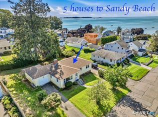 15 3rd Ave, Branford, CT 06405