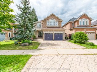 2422 Hertfordshire Way, Oakville, ON L6H 7M8