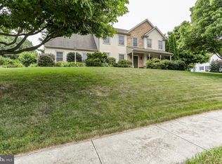135 Silver Dr, Elizabethtown, PA 17022