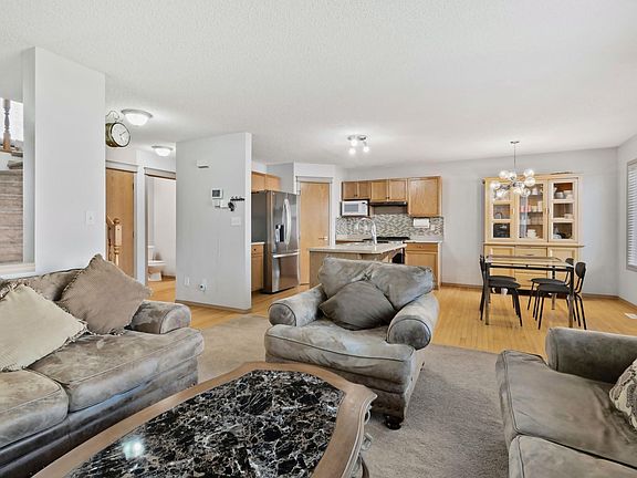 3rd image of 2819 33rd St NW