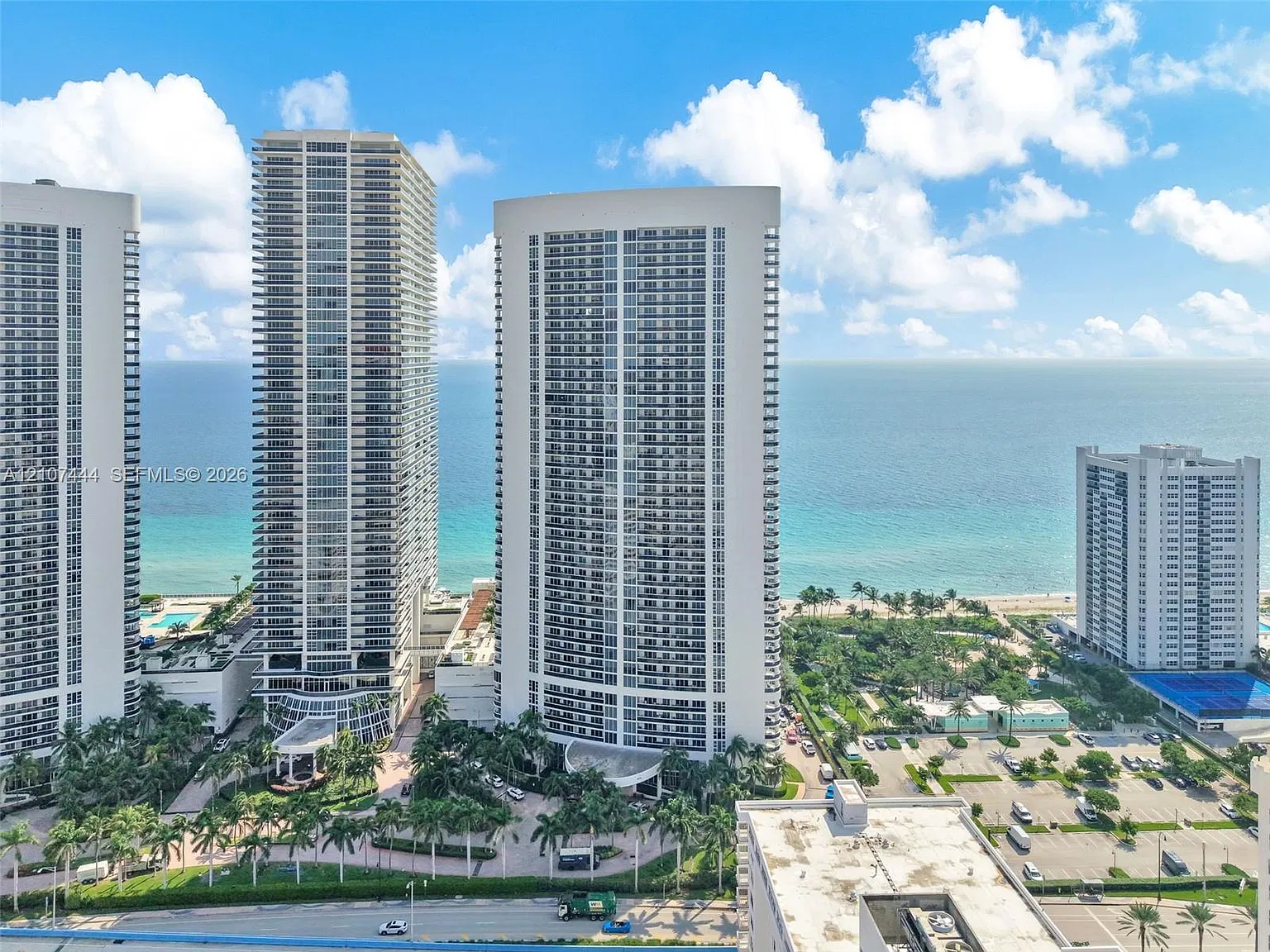 Beach Club Condo — Photo 1