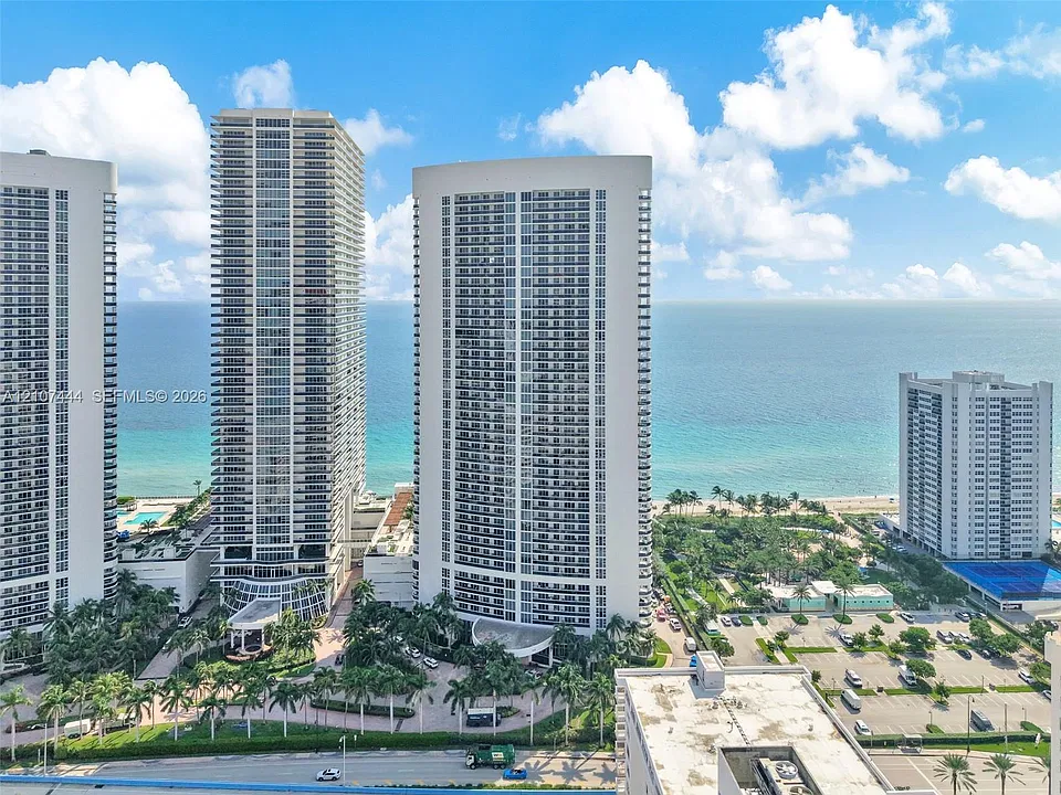 1850 S Ocean Dr #706