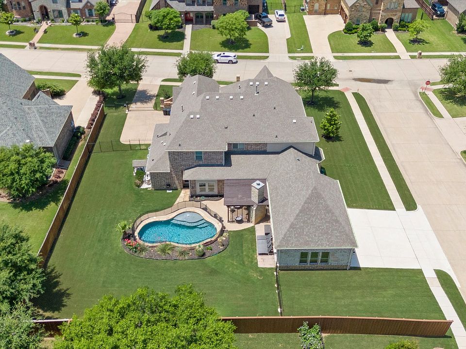 1st image of 6113 Emmas Ct