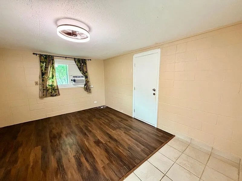 Building Photo - 1347 Palolo Ave