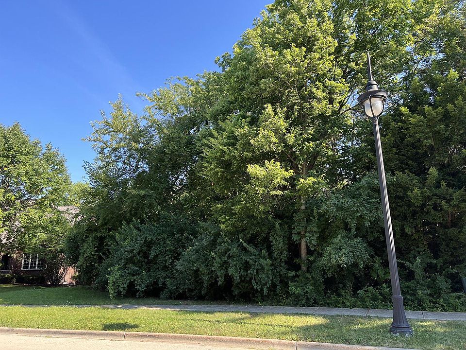 1st image of 24964 Old Oak Ln