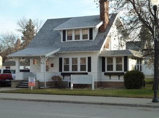 615 1st Ave S, Jamestown, ND 58401