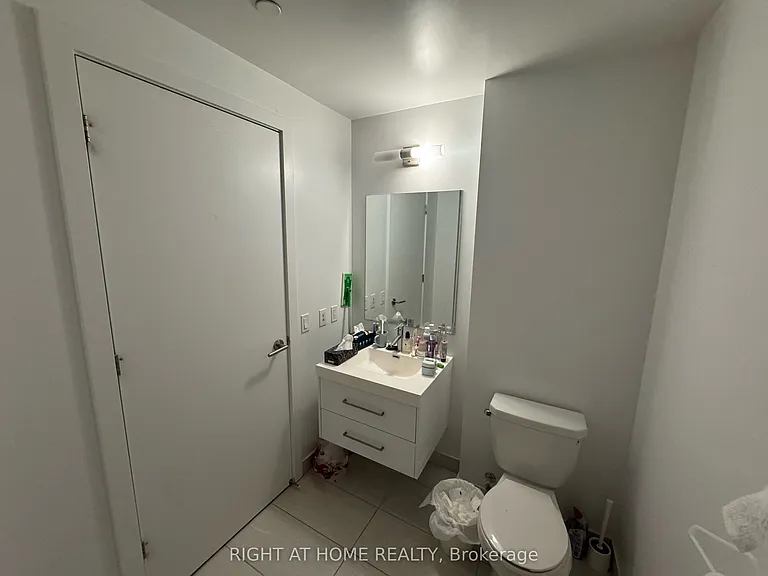 403 Church St #2211 — Photo 2