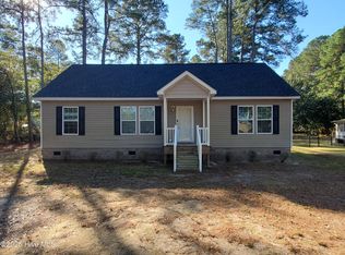 692 Sandhill Dr, Dudley, NC 28333