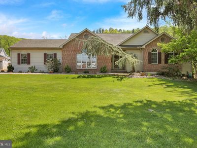 26 W Fairview St, Mohnton, PA, 19540