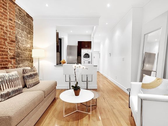 2nd image of 420 E 66th St APT 2G