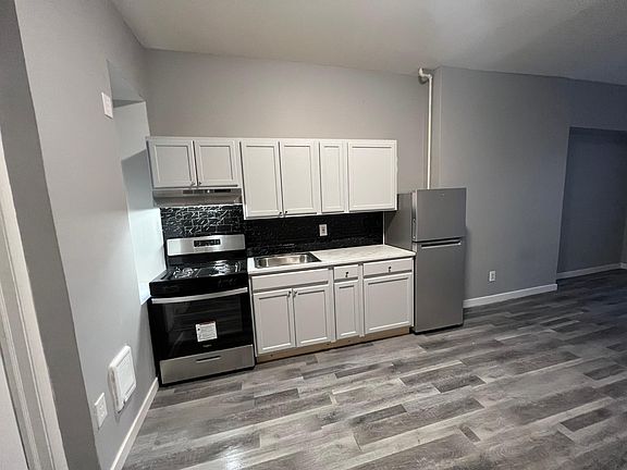 3rd image of 4106 W Girard Ave #2F
