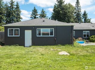 2901 Hollydale Acres Ln, Mount Vernon, WA 98273