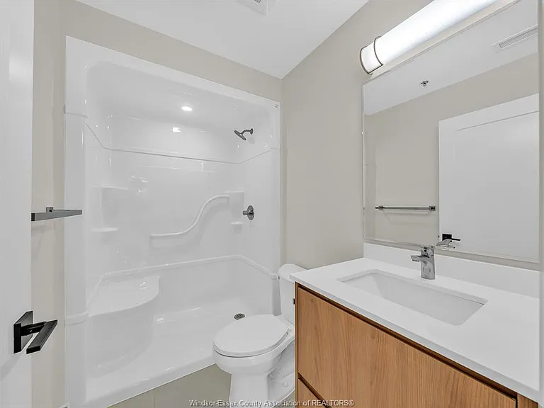 11646 Tecumseh Rd E #507 — Photo 41