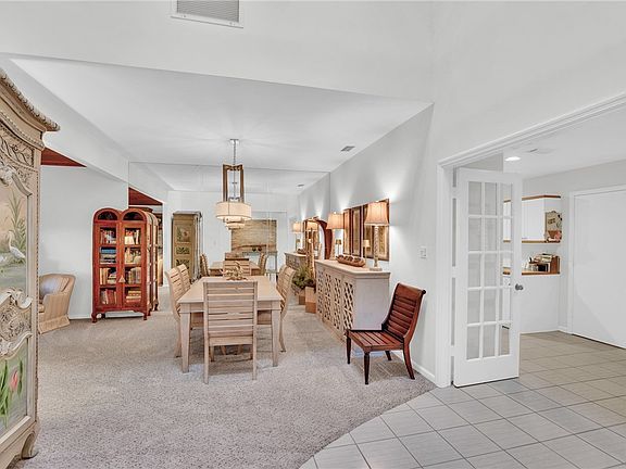 2nd image of 120 Chinaberry Ln #15