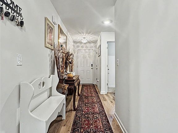 5th image of 11572 Linna Ln