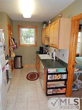 3rd image of 338 W Roosevelt Ave