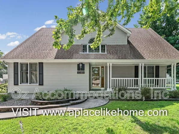 1140 SW Huntington Dr, Blue Springs, MO 64015