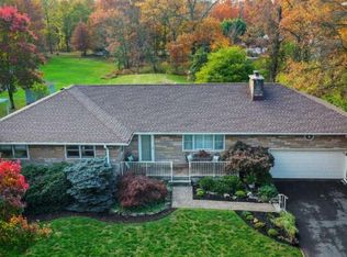 17 Sunnymead Rd, Hillsborough, NJ 08844