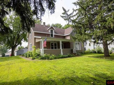105 Park Ave NW, Elysian, MN, 56028
