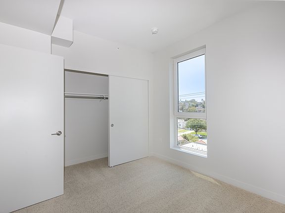 5th image of 4611 S Crenshaw Blvd #66f82d7af