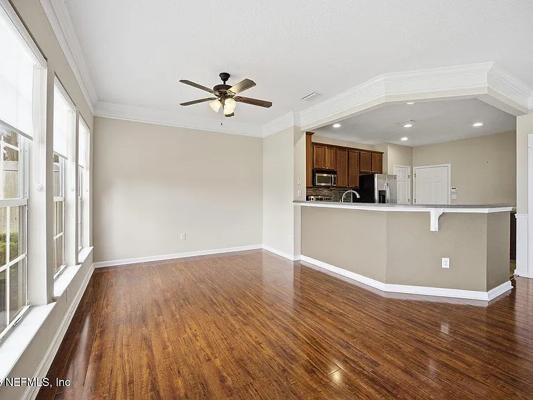 11152 Castlemain Cir S — Photo 10