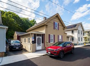 26 Benefit St, Southbridge, MA 01550