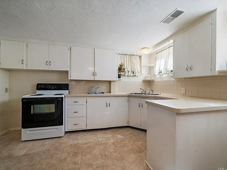8485 W 52nd Ave — Photo 5