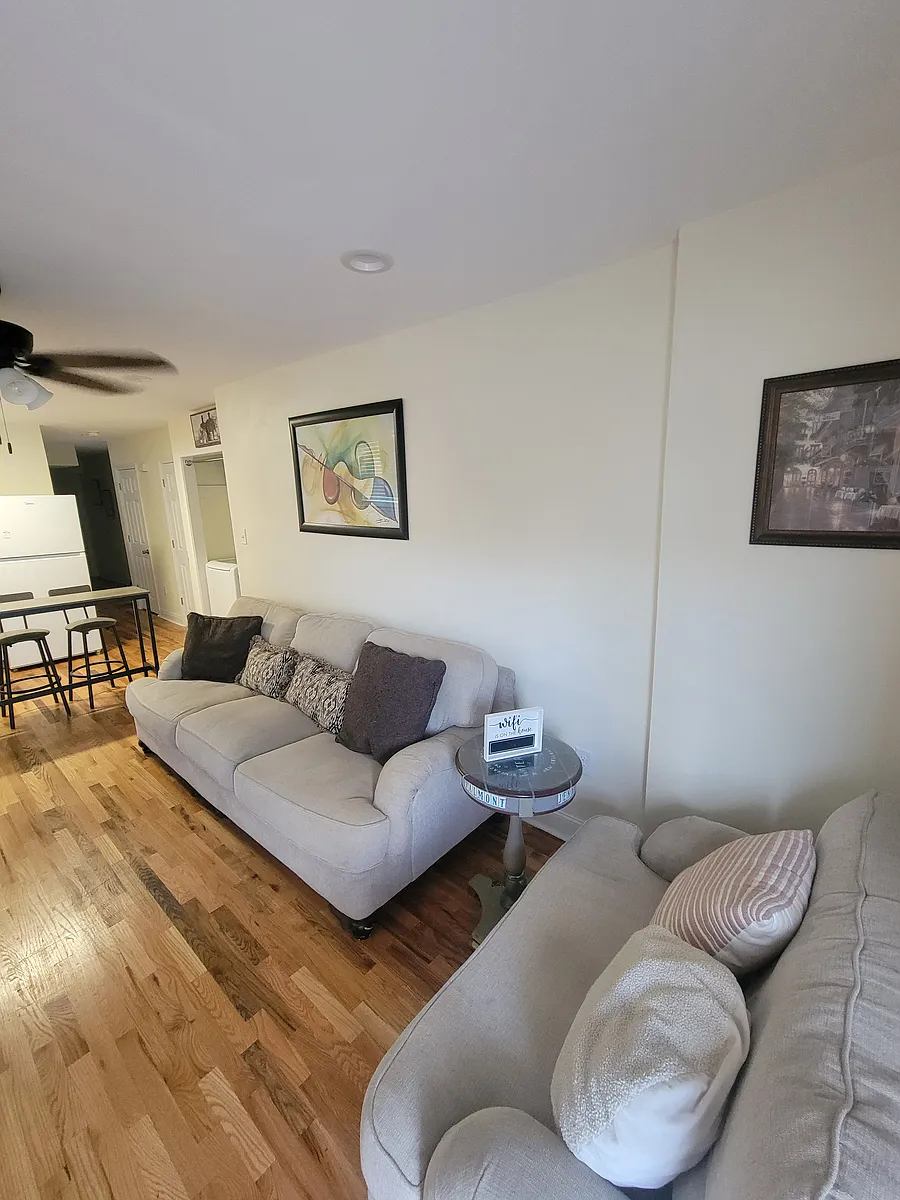 Building Photo - 527 S Telemachus St #1A