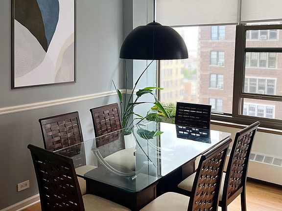 4th image of 360 W Wellington Ave APT 13D