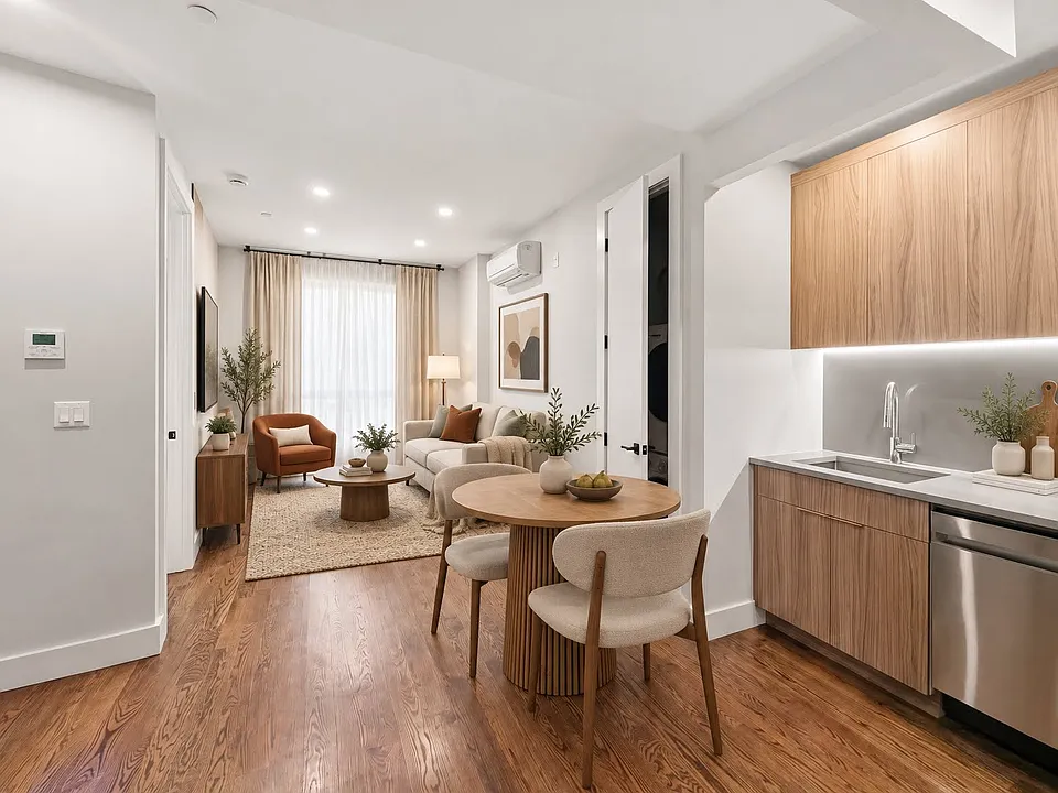 11-24 31st Dr #8E