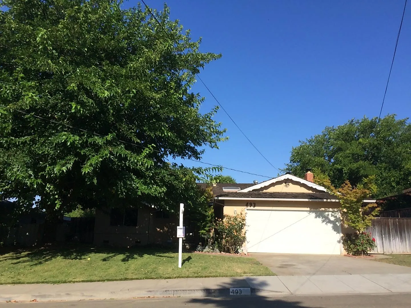 493 Tyler Ave photo 1