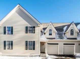 52 Brook St #B, Manchester, MA 01944