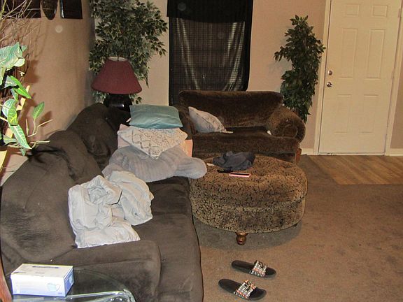4th image of 1347/1349 Foxwood Pl