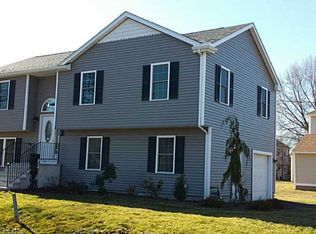 18 Vineland Ave, Rumford, RI 02916