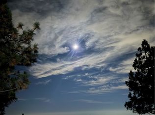 31601 Inspiration Dr, Running Springs, CA 92382