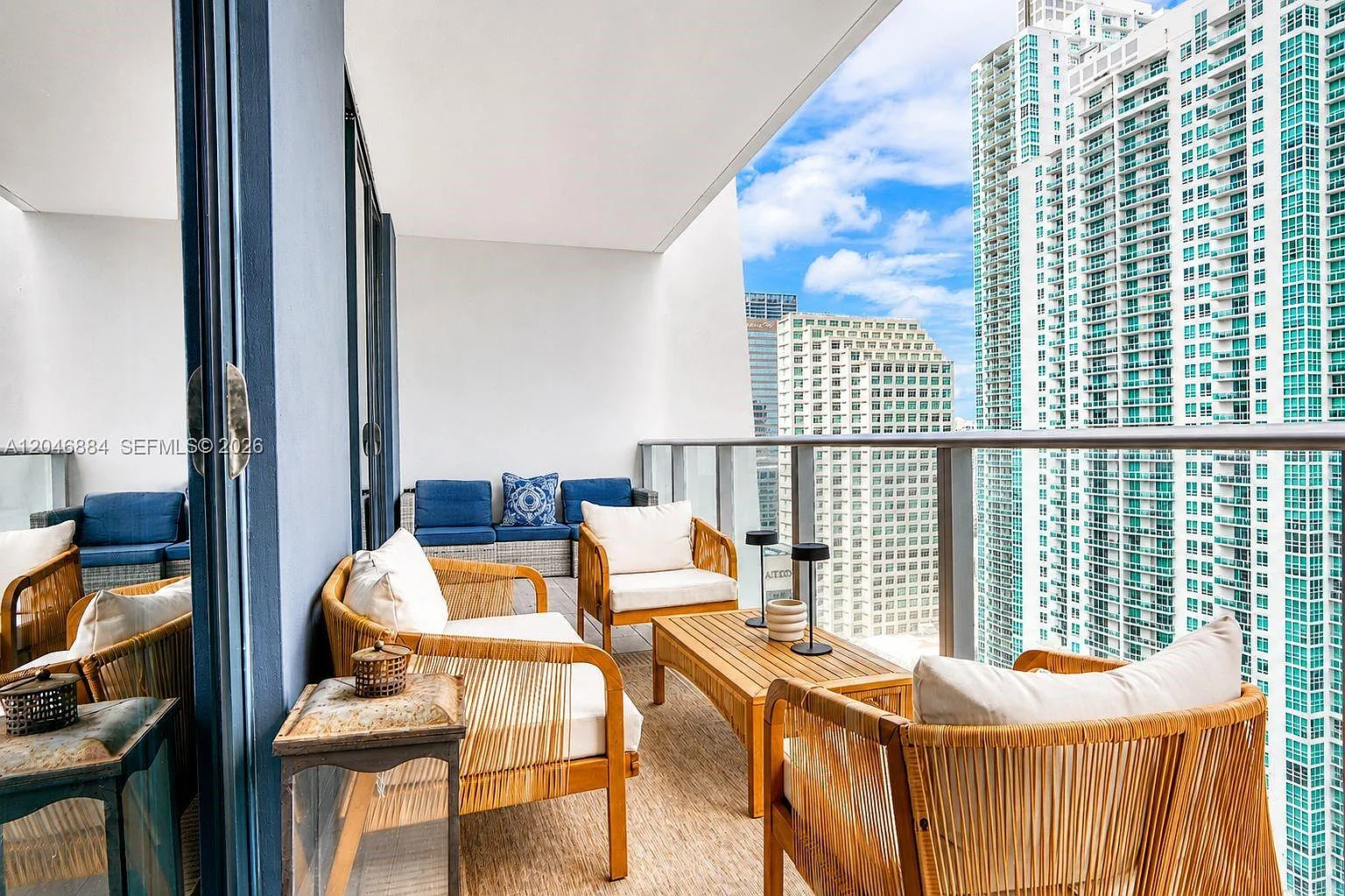 1010 Brickell Condo — Photo 2
