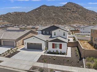 27240 Lost Palm St, Sun City, CA 92585