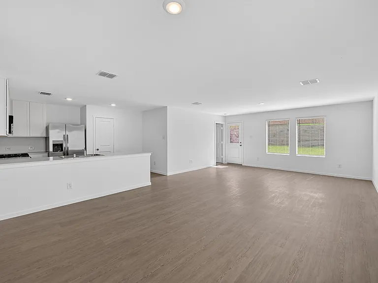 2225 Canteen St — Photo 4