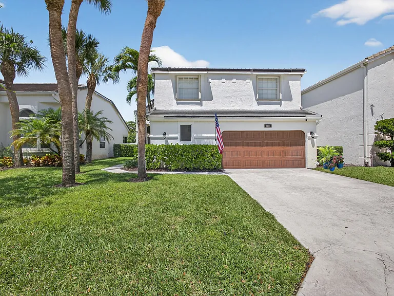 2114 Chagall Cir — Photo 2