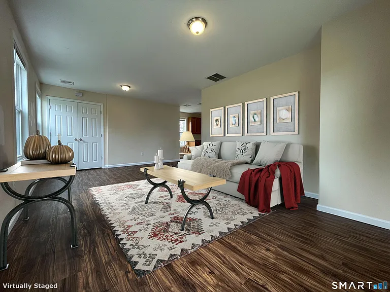 522 Worthington Rdg — Photo 6