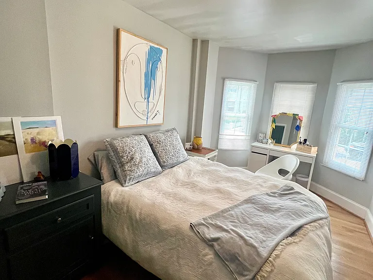 Third bedroom with it's own en-suite bathroom and closet.