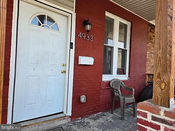 3rd image of 4933 Reno St